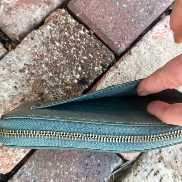 Coach unique green leather zip wallet - Picture 2 of 8